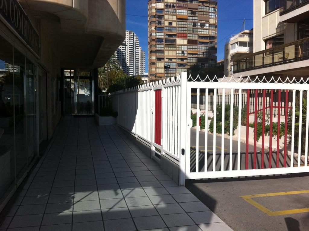 Apartamento Av Madrid 2H بينايدورم الغرفة الصورة